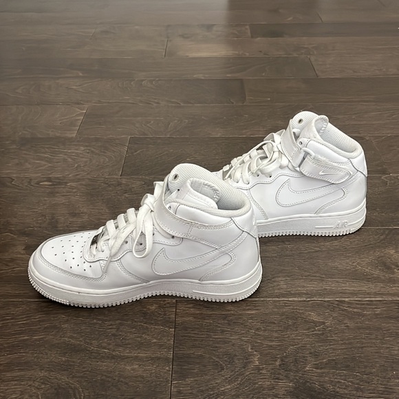 Nike Air Force 1 - High Top w/ Straps - Picture 3 of 4